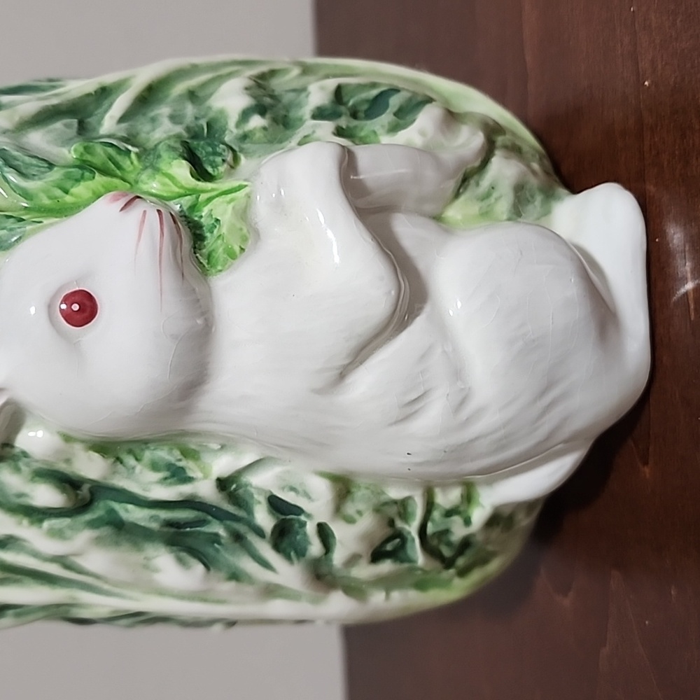 Beautiful Shafford Rabbit Patch Vase - Picture 3 of 11